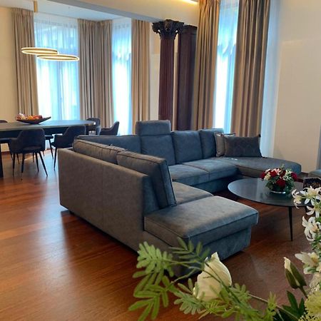 Botanique Suites Airbnb, 安特卫普 外观 照片