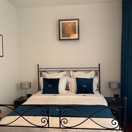 Botanique Suites Airbnb, 安特卫普 外观 照片